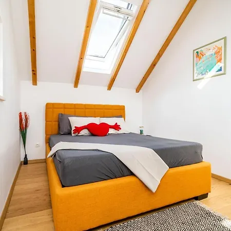 Loft Release Ruby Ντουμπρόβνικ