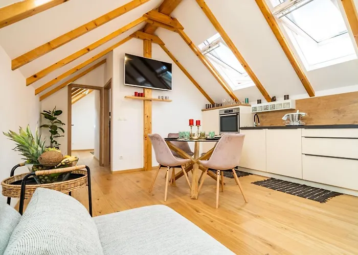 Loft Release Ruby Apartman *