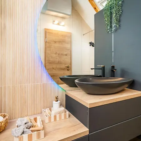 Loft Release Ruby Dubrovnik